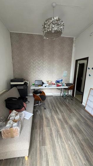 Spațiu comercial, de 12 mp, în Central