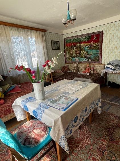 Casă individuală cu 5 camere cu Teren 1045 Mp în Central