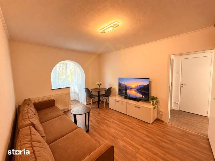 Apartament cu 3 camere decomandat în Berceni