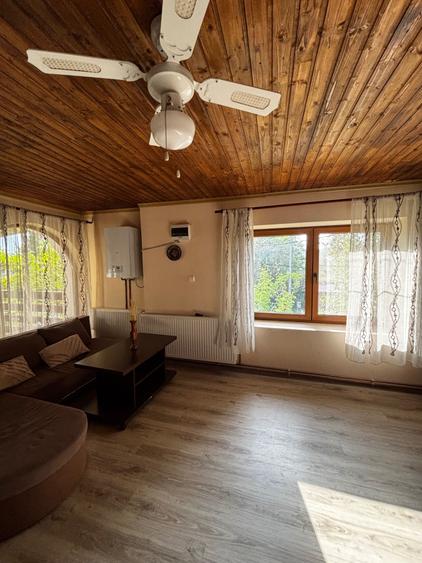 Casă cu 3 camere în Geaca