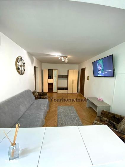 Apartament cu 2 camere semidecomandat în Brazda lui Novac