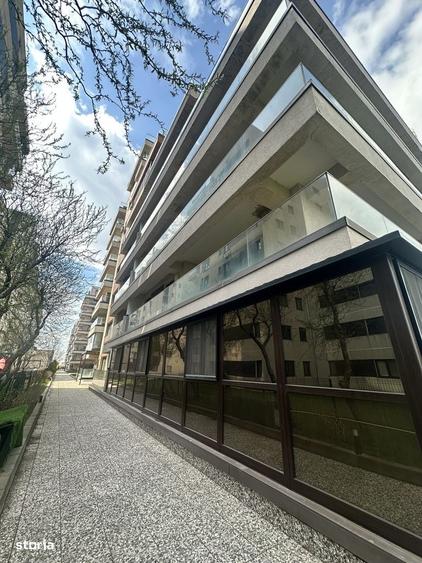 Apartament cu 3 camere în Central — fotografia 3