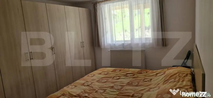Casă cu 2 camere cu Teren 1000 Mp în Central