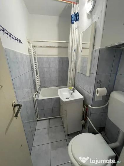 Apartament cu 2 camere semidecomandat în Central