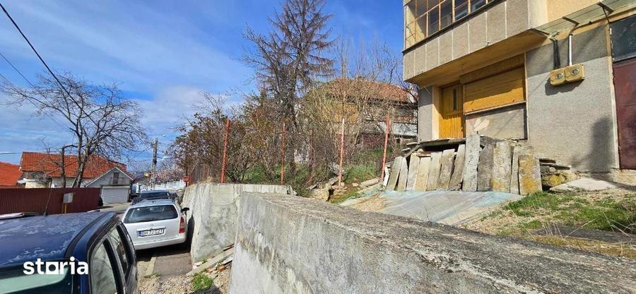 Casă cu 4 camere cu Teren 330 Mp în Iorga