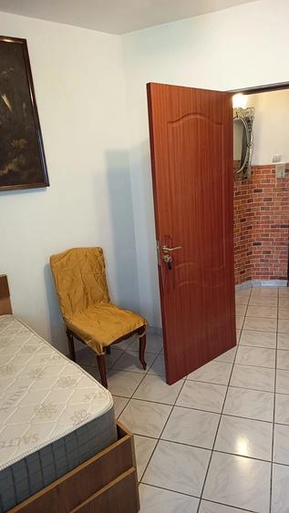Garsonieră semidecomandată în Titan