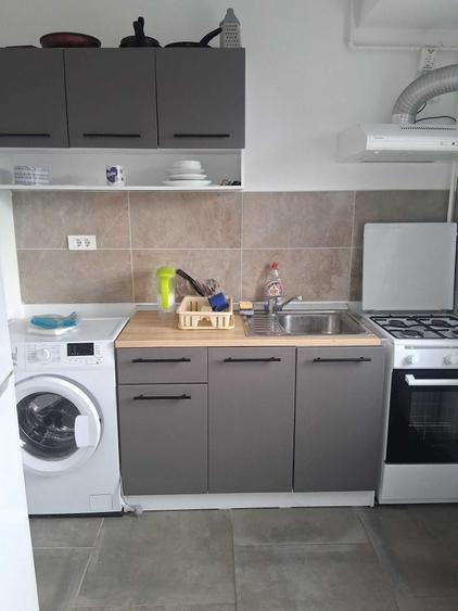 Garsonieră decomandată în Central