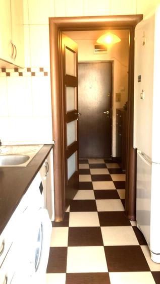 Apartament cu 2 camere semidecomandat în Metalurgiei
