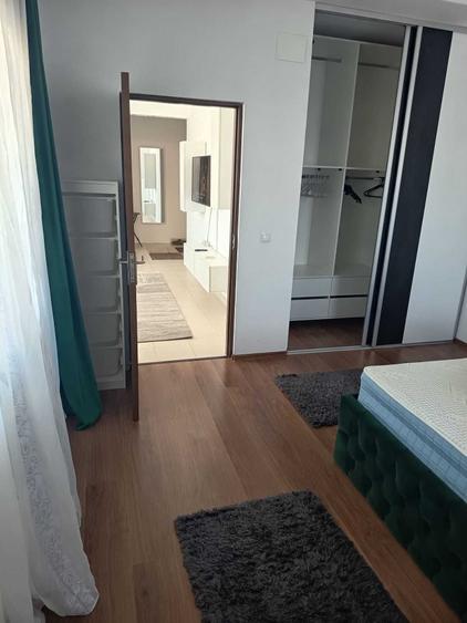Apartament cu 2 camere semidecomandat în Florești