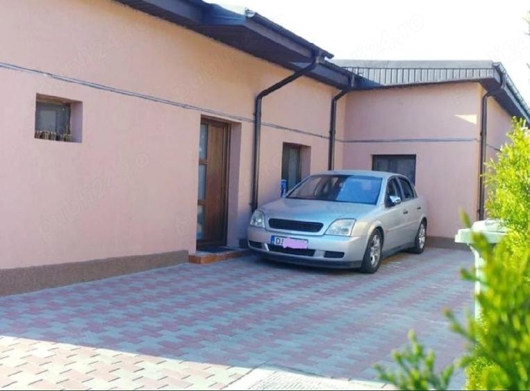 Casă cu 1 camere cu Teren 653 Mp în Exterior Vest