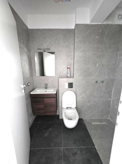 Apartament cu 3 camere decomandat în Bragadiru