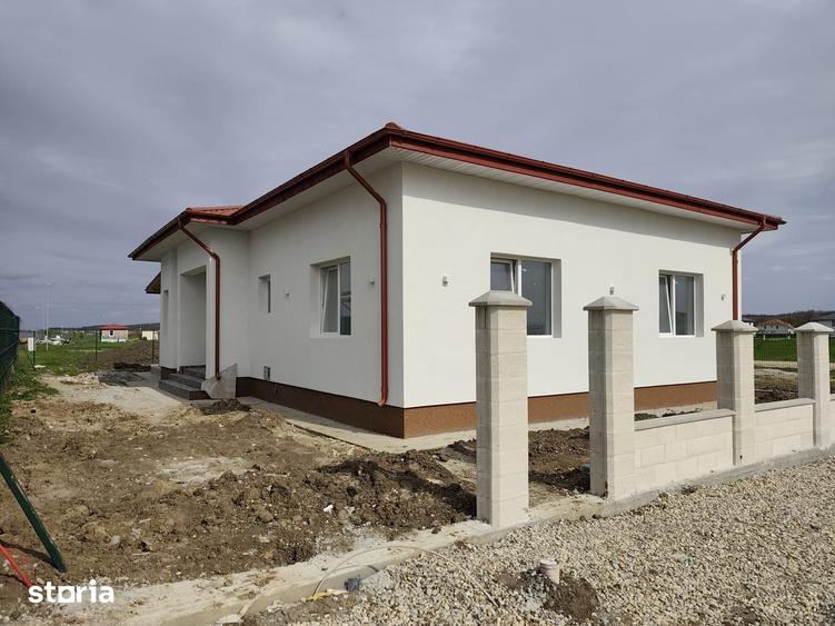 Casă cu 3 camere cu Teren 500 Mp în Tărtășești