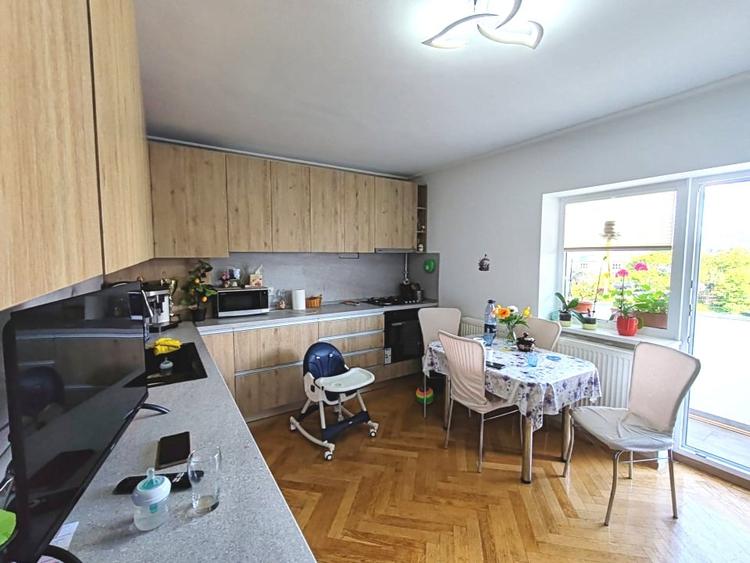 Apartament cu 2 camere decomandat, mobilat în Craiter