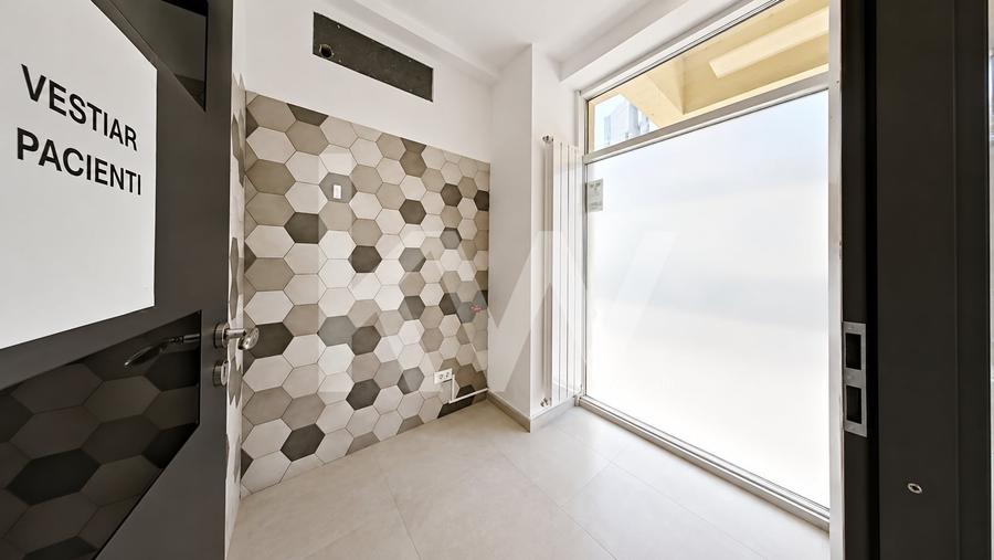 Spațiu comercial, de 229 mp, în Central