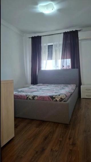 Apartament cu 3 camere decomandat în Găvana