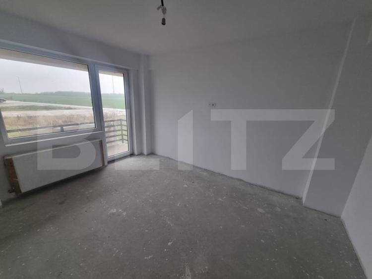 Apartament cu 2 camere decomandat în Exterior Est