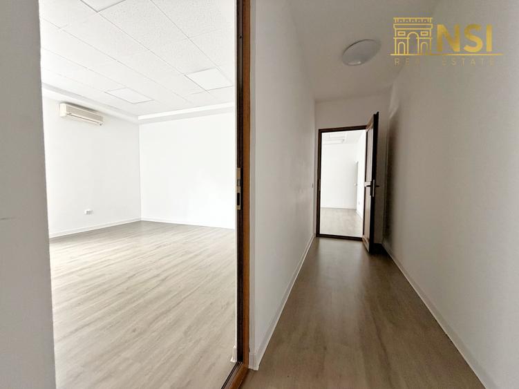Casă individuală cu 7 camere cu Teren 475 Mp în Băneasa