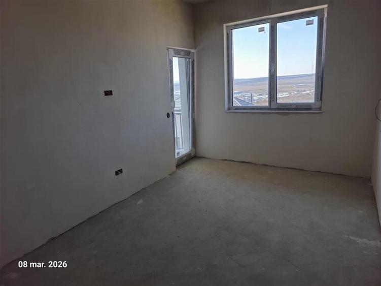 Casă cu 4 camere cu Teren 250 Mp în Valea Lupului