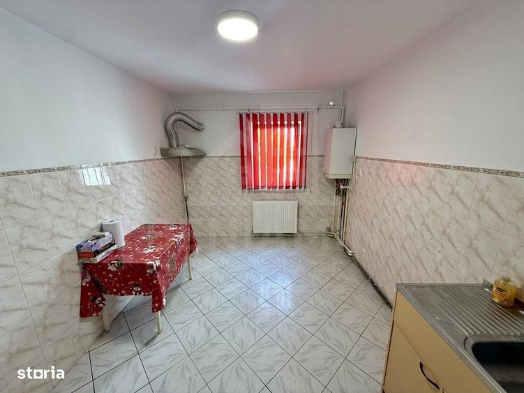 Apartament cu 3 camere decomandat în Central