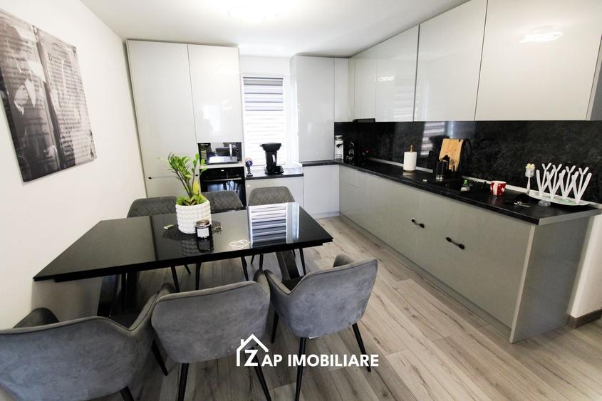 Apartament cu 3 camere decomandat, mobilat în Tudor