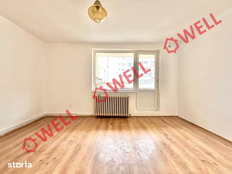 Apartament cu 3 camere decomandat în Sud