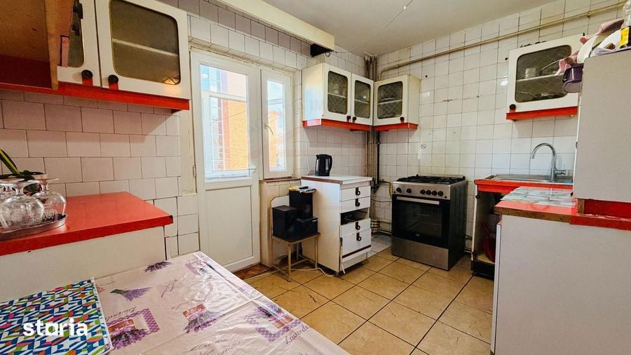 Apartament cu 3 camere decomandat în Țiglina 3