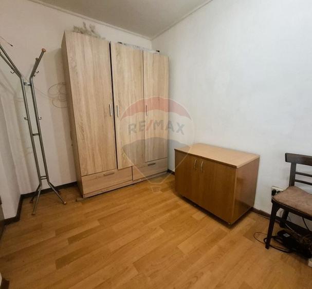 Garsonieră decomandată, mobilată în Vasile Aaron