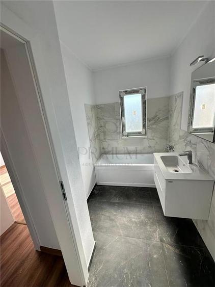 Casă cu 4 camere cu Teren 350 Mp în Săcălaz