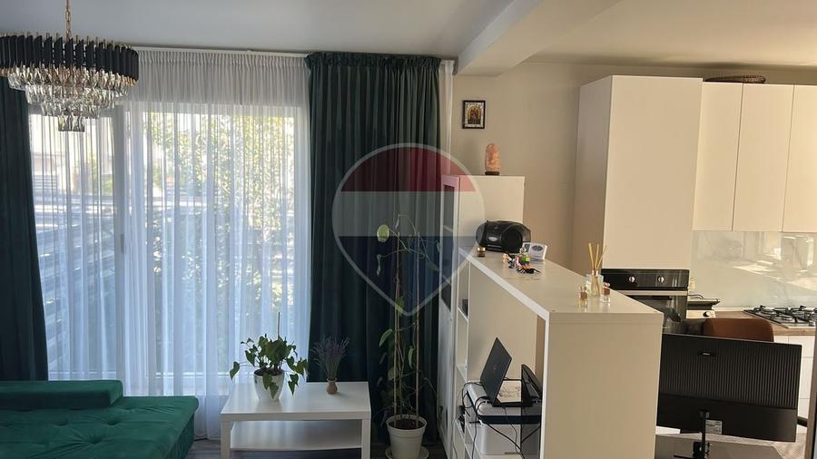 Casă individuală cu 4 camere cu Teren 450 Mp în Tamași