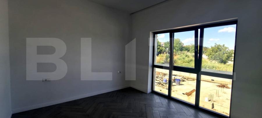 Casă individuală cu 4 camere cu Canalizare în Valea Lupului