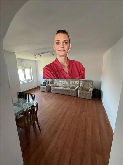 Apartament cu 3 camere decomandat în Central