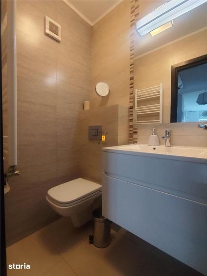 Apartament cu 3 camere decomandat în Republicii