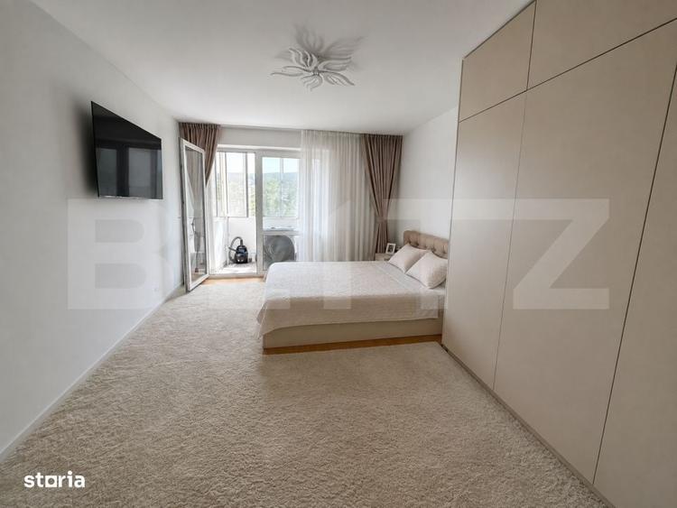 Apartament cu 4 camere decomandat în Corina