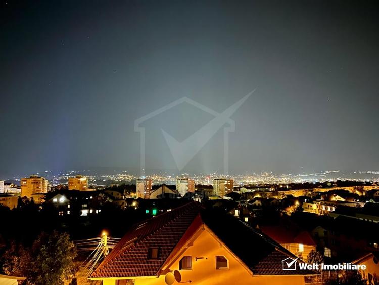 Apartament cu 5 camere decomandat, mobilat în Europa