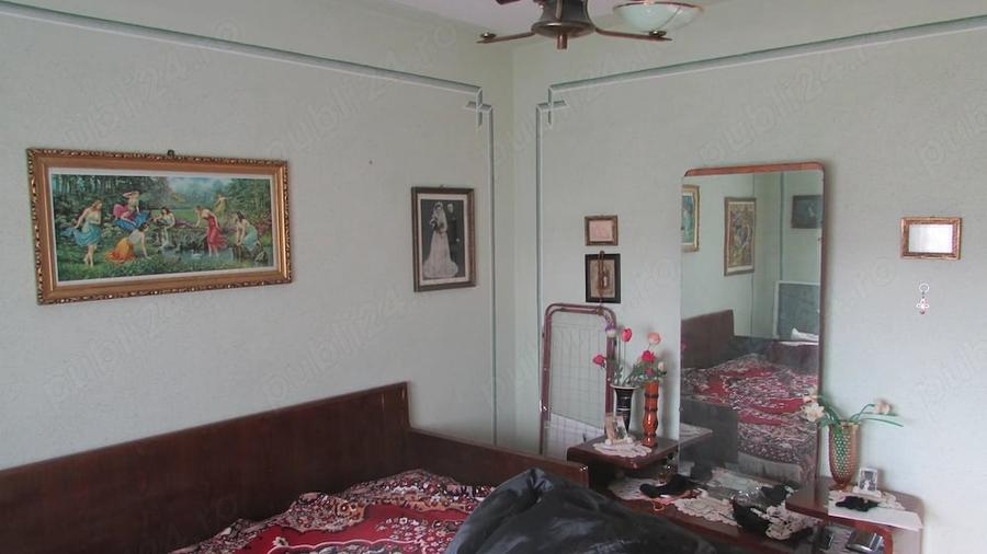 Apartament cu 3 camere decomandat în Central