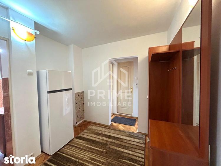 De inchiriat - Apartament decomandat, etaj 3/4 - zona Sub Stadion - 2