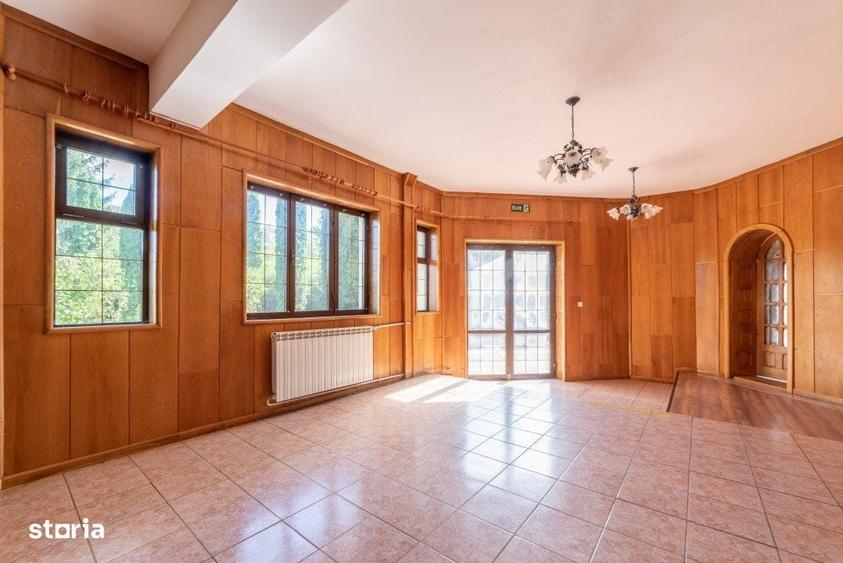 Casă cu 4 camere în Valea Ursului