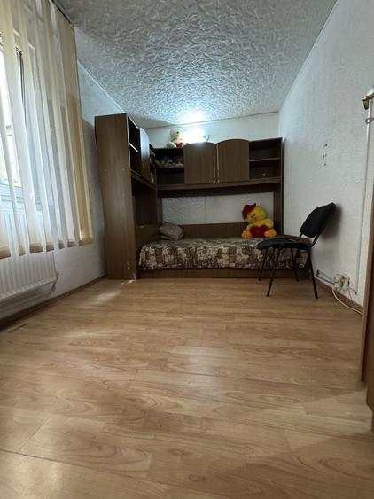 Apartament cu 2 camere nedecomandat în Central