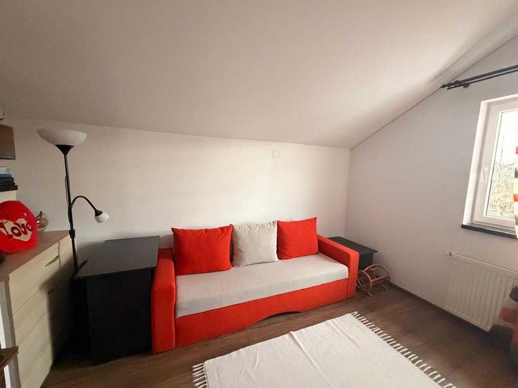Casă cu 3 camere cu Teren 40 Mp în Central