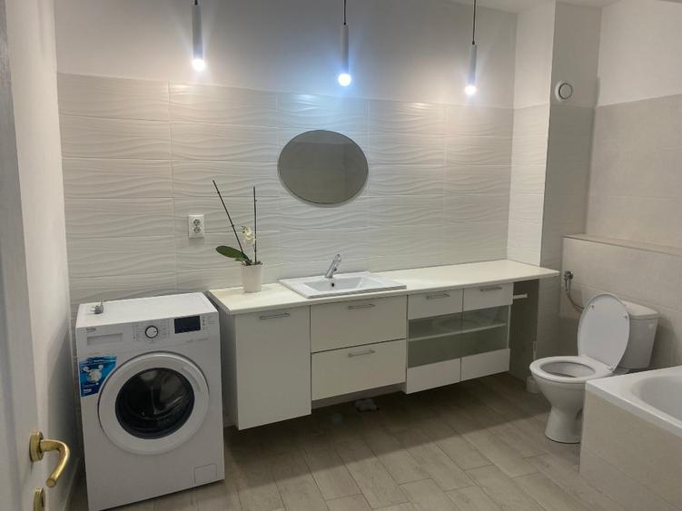 Apartament cu 2 camere semidecomandat în Mărăști