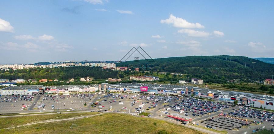 Apartament cu 2 camere semidecomandat în Florești