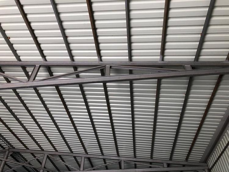 Spațiu industrial, de 1,553 mp, în Vânători
