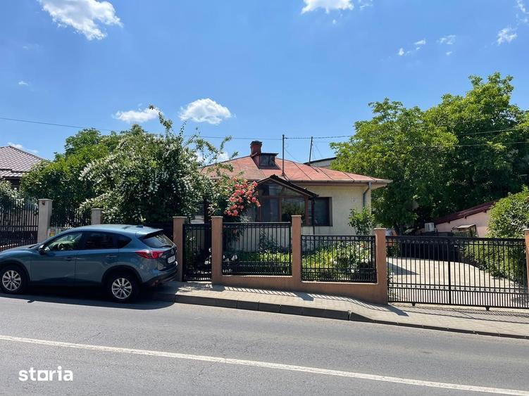 Casă cu 3 camere cu Teren 451 Mp în Central