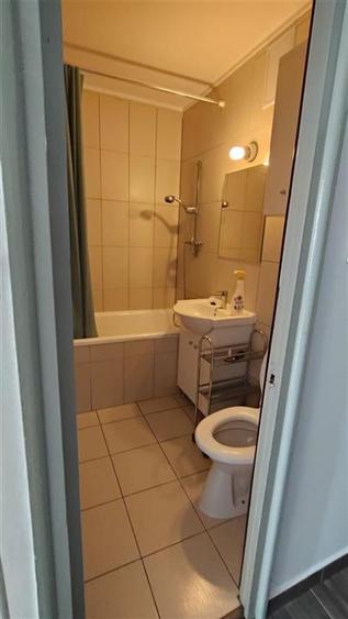 Apartament cu 2 camere decomandat, mobilat în Berceni