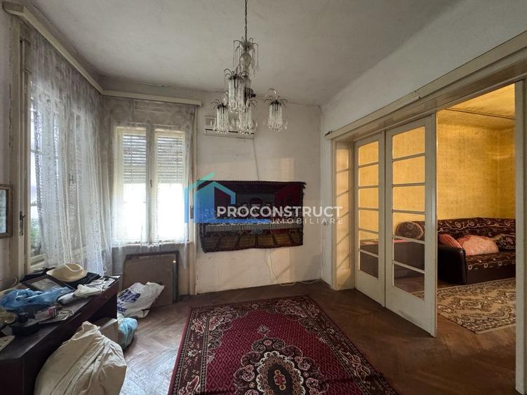 Casă individuală cu 9 camere cu Canalizare în Iosefin