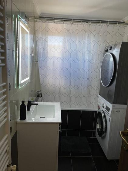Apartament cu 3 camere în Decebal