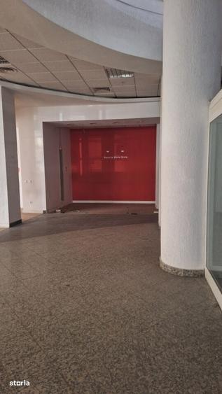 Spațiu comercial, de 2,948 mp, în Central