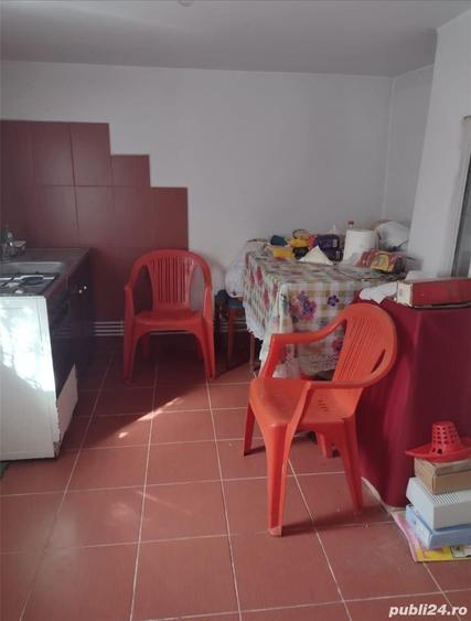 Casă cu 4 camere cu Teren 1339 Mp în Bârlad