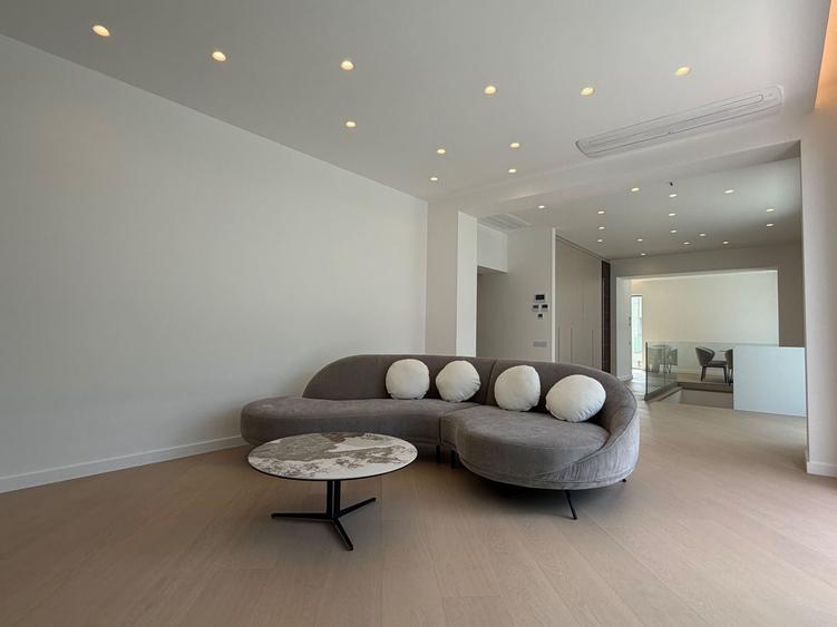 Penthouse Duplex Spectaculos de Închiriat  | Aviatiei Promenada - 1