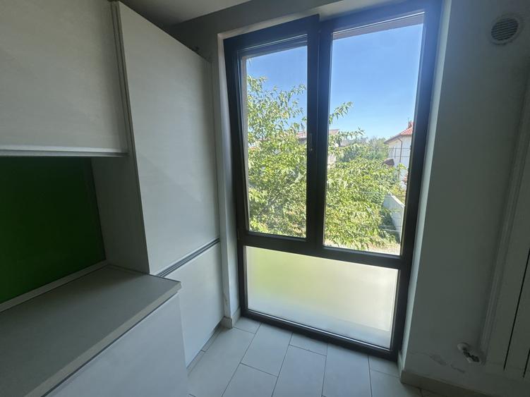Apartament cu 2 camere decomandat, mobilat în Băneasa